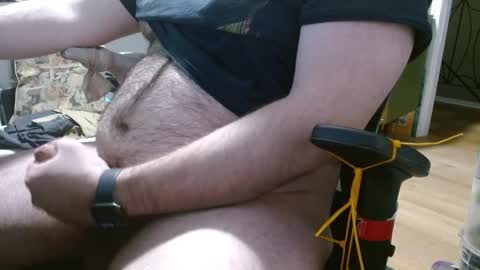 Uhmmwho online show from 02-16-25, 03:58