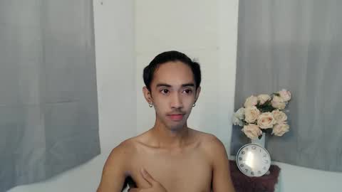 Snapshot of crocodale chatting on 09-19-25, 07:10 crocodale online show from 09-19-25, 07:10