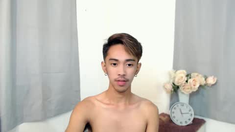 Snapshot of crocodale chatting on 09-30-25, 07:41 crocodale online show from 09-30-25, 07:41