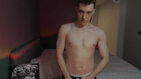 cronck52 online show from 02-11-26, 08:14