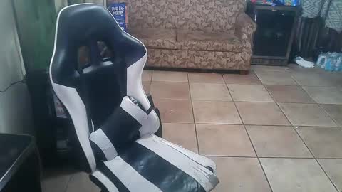 Snapshot of crossdressernola504 chatting on 02-11-25, 01:30 crossdressernola504 online show from 02-11-25, 01:30