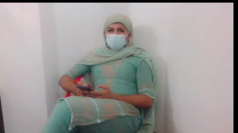 Crossy Angel online show from 03-29-26, 05:57