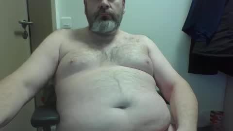 Snapshot of crouch1 chatting on 01-08-26, 03:53 Crouch1 online show from 01-08-26, 03:53