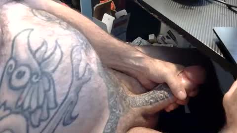 Crucifux online show from 04-17-26, 01:47