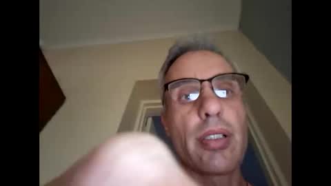 Snapshot of crucut80 chatting on 01-15-25, 05:47 Crucut online show from 01-15-25, 05:47