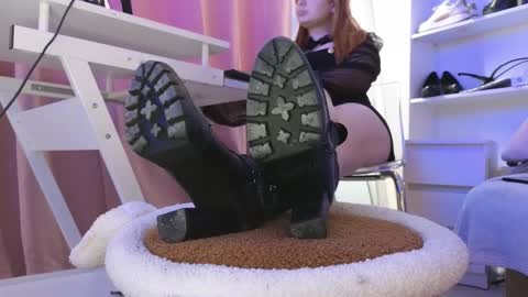 Snapshot of cruel_siren chatting on 11-17-25, 09:59 Cruel Siren online show from 11-17-25, 09:59