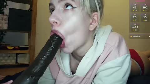 Cruella online show from 04-10-26, 02:11