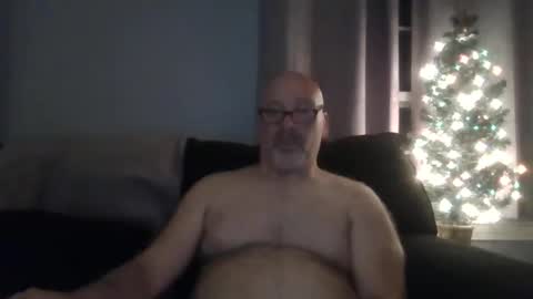 Snapshot of cruising_guy chatting on 05-03-26, 03:56 fun guy online show from 05-03-26, 03:56