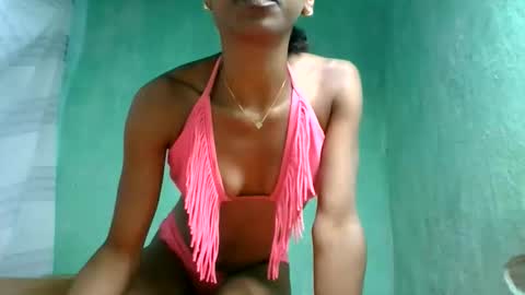 crushlove069 online show from 06-11-26, 05:27