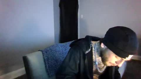 Snapshot of cruz815 chatting on 01-06-26, 02:26 cruz815 online show from 01-06-26, 02:26