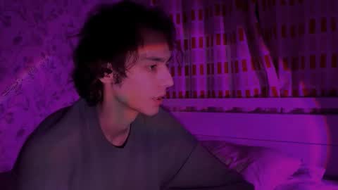 Snapshot of crybae0 chatting on 03-09-26, 12:14 crybae0 online show from 03-09-26, 12:14