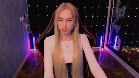 Snapshot of crybambi chatting on 03-08-26, 08:18 crybambi online show from 03-08-26, 08:18