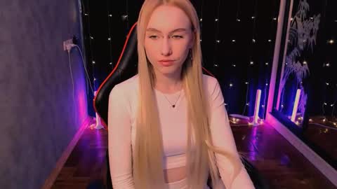 Snapshot of crybambi chatting on 03-13-26, 07:15 crybambi online show from 03-13-26, 07:15