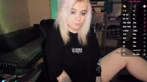 Snapshot of cryptobjgirlv2 chatting on 02-13-26, 02:24 Lilith online show from 02-13-26, 02:24