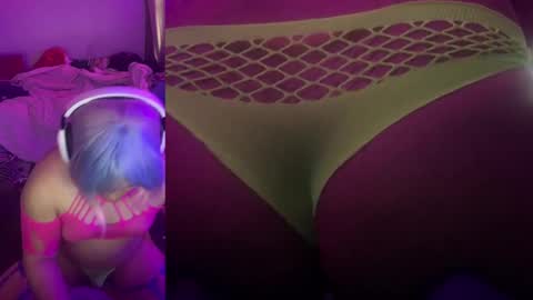 ChrysiCreambunnmommy online show from 11-03-25, 07:37