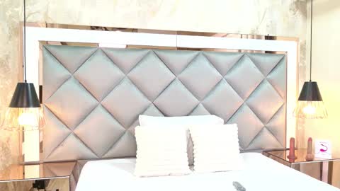 crystal_gilton online show from 11-03-25, 07:04