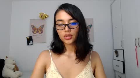 crystal_grilx online show from 06-10-26, 01:50