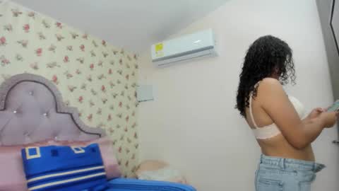 Milf Latina online show from 05-16-26, 02:05