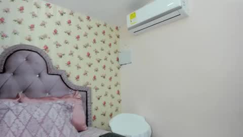 Milf Latina online show from 05-24-26, 01:49