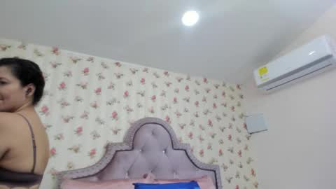 Milf Latina online show from 05-26-26, 01:29