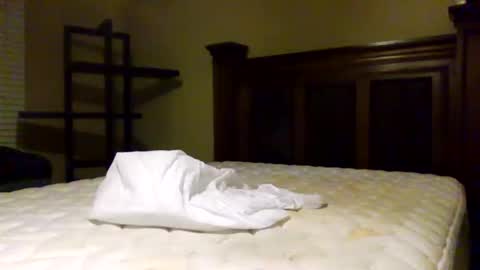 crystalbarbie214 online show from 11-12-25, 12:22