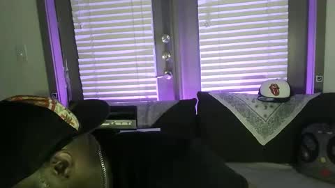 Snapshot of crystalclearstud chatting on 03-27-26, 12:05 crystalclearstud online show from 03-27-26, 12:05