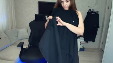 Snapshot of crystalemily chatting on 06-12-26, 07:13 crystalemily online show from 06-12-26, 07:13