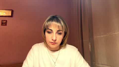 Snapshot of crystalfever_ chatting on 05-07-26, 07:08 Mary online show from 05-07-26, 07:08