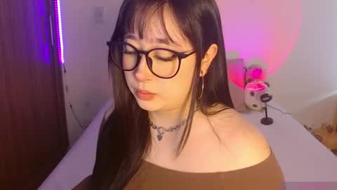 Snapshot of crystalitesq chatting on 07-09-26, 01:26 Olivia online show from 07-09-26, 01:26