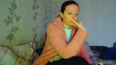 Snapshot of crystallangel chatting on 04-24-26, 02:52 CrystallAngel online show from 04-24-26, 02:52