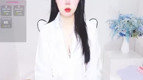 lea online show from 03-31-26, 01:40