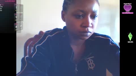 Snapshot of crystallgem chatting on 05-09-26, 08:30 crystallgem online show from 05-09-26, 08:30