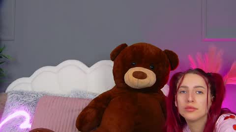 crystallred online show from 04-03-26, 04:21