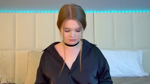 Crystal online show from 03-02-25, 03:27