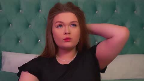 Crystal online show from 02-19-26, 06:09