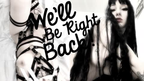 Sasha    Make me moan with patterns   good music here  online show from 10-17-25, 02:19