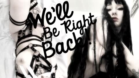 Sasha    Make me moan with patterns   good music here  online show from 11-17-25, 11:49