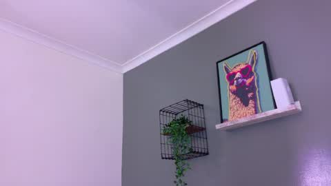 C R Y S T A L  online show from 05-29-26, 10:13