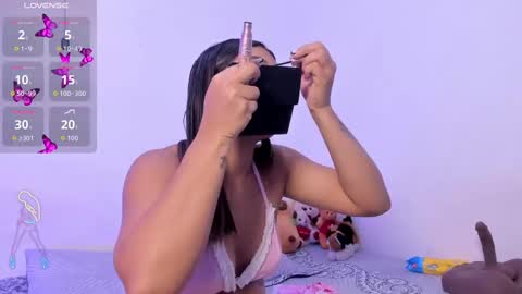 Soy Crystal online show from 09-23-25, 10:40