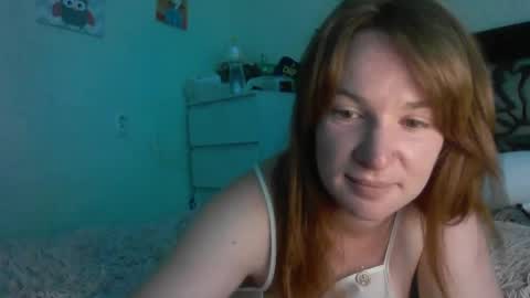 Snapshot of crystalvelvet chatting on 05-26-26, 08:21 crystalvelvet online show from 05-26-26, 08:21