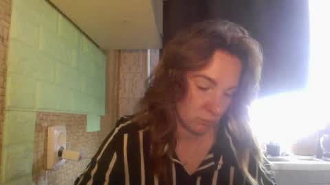 Snapshot of crystalvelvet chatting on 05-28-26, 07:49 crystalvelvet online show from 05-28-26, 07:49