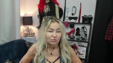CrystalHotty online show from 05-27-26, 04:31