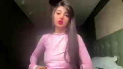 Snapshot of crystlepipkins chatting on 05-16-26, 06:21 Diana online show from 05-16-26, 06:21
