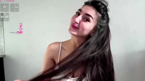 Snapshot of crystlepipkins chatting on 05-29-26, 03:43 Diana online show from 05-29-26, 03:43