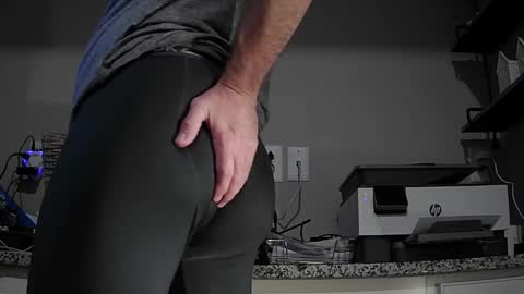 Cubantoo online show from 11-15-25, 05:16