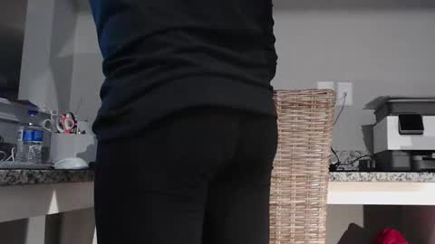 Snapshot of cuban2_slut chatting on 02-23-26, 12:30 Cubantoo online show from 02-23-26, 12:30