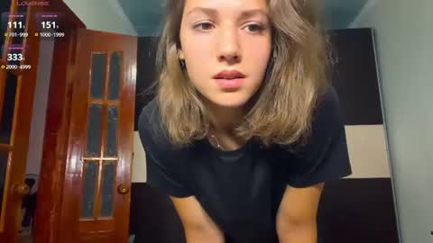 Snapshot of cucgrueber chatting on 08-09-26, 10:09 cucgrueber online show from 08-09-26, 10:09