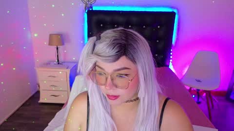 Snapshot of cuckoldlover69_ chatting on 12-18-24, 03:58 cuckoldlover69_ online show from 12-18-24, 03:58