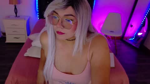 Snapshot of cuckoldlover69_ chatting on 12-19-24, 03:51 cuckoldlover69_ online show from 12-19-24, 03:51