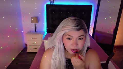 Snapshot of cuckoldlover69_ chatting on 12-24-24, 04:00 cuckoldlover69_ online show from 12-24-24, 04:00